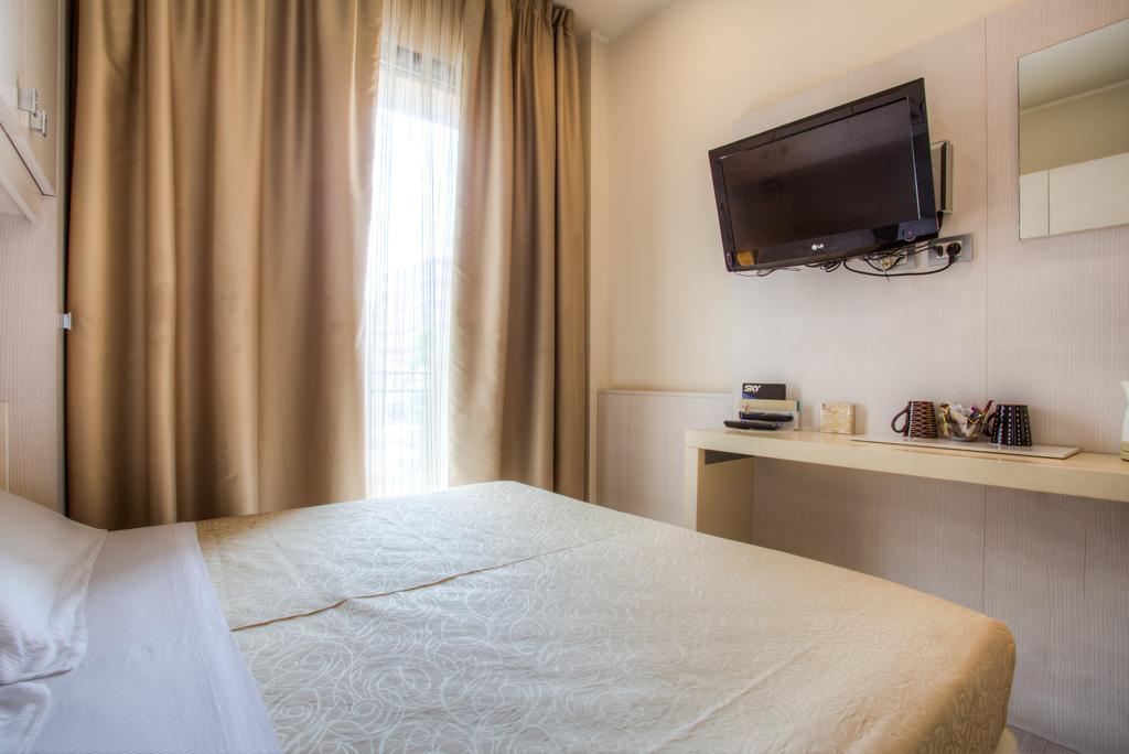 Ferretti Beach Hotel Rimini Esterno foto